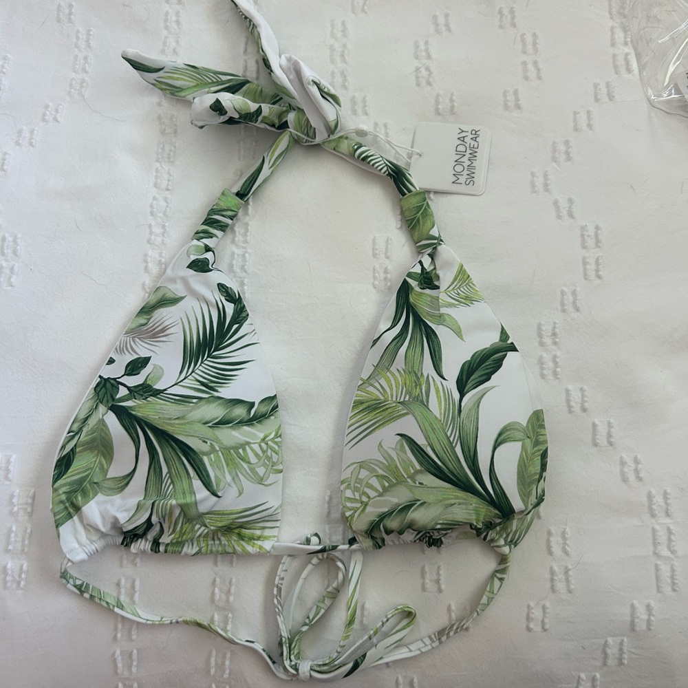 Monday Swimwear Bikini top